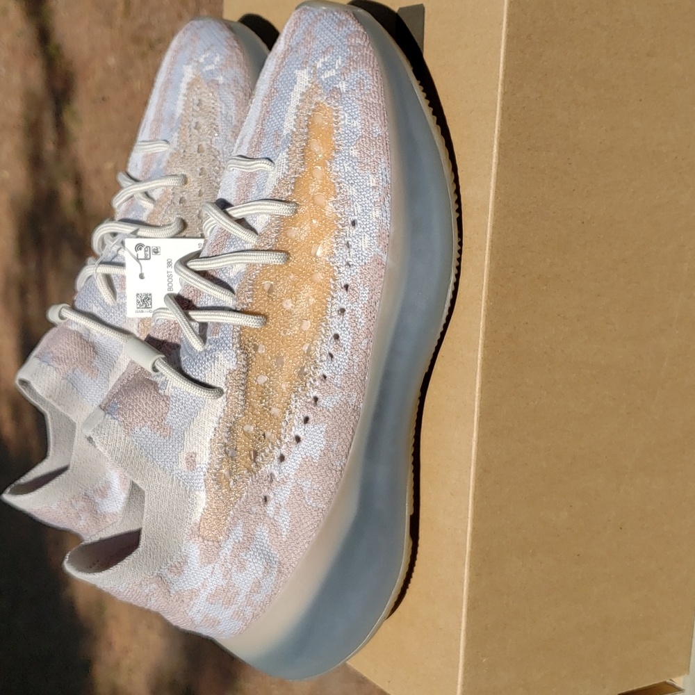 New shoes size 10.5 ADIDAS YEEZY BOOST 380  PEPPER
